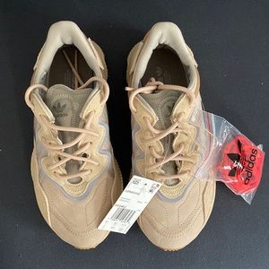 ADIDAS OZWEEGO ‘PALE NUDE’ ❌ALREADY SOLD❌